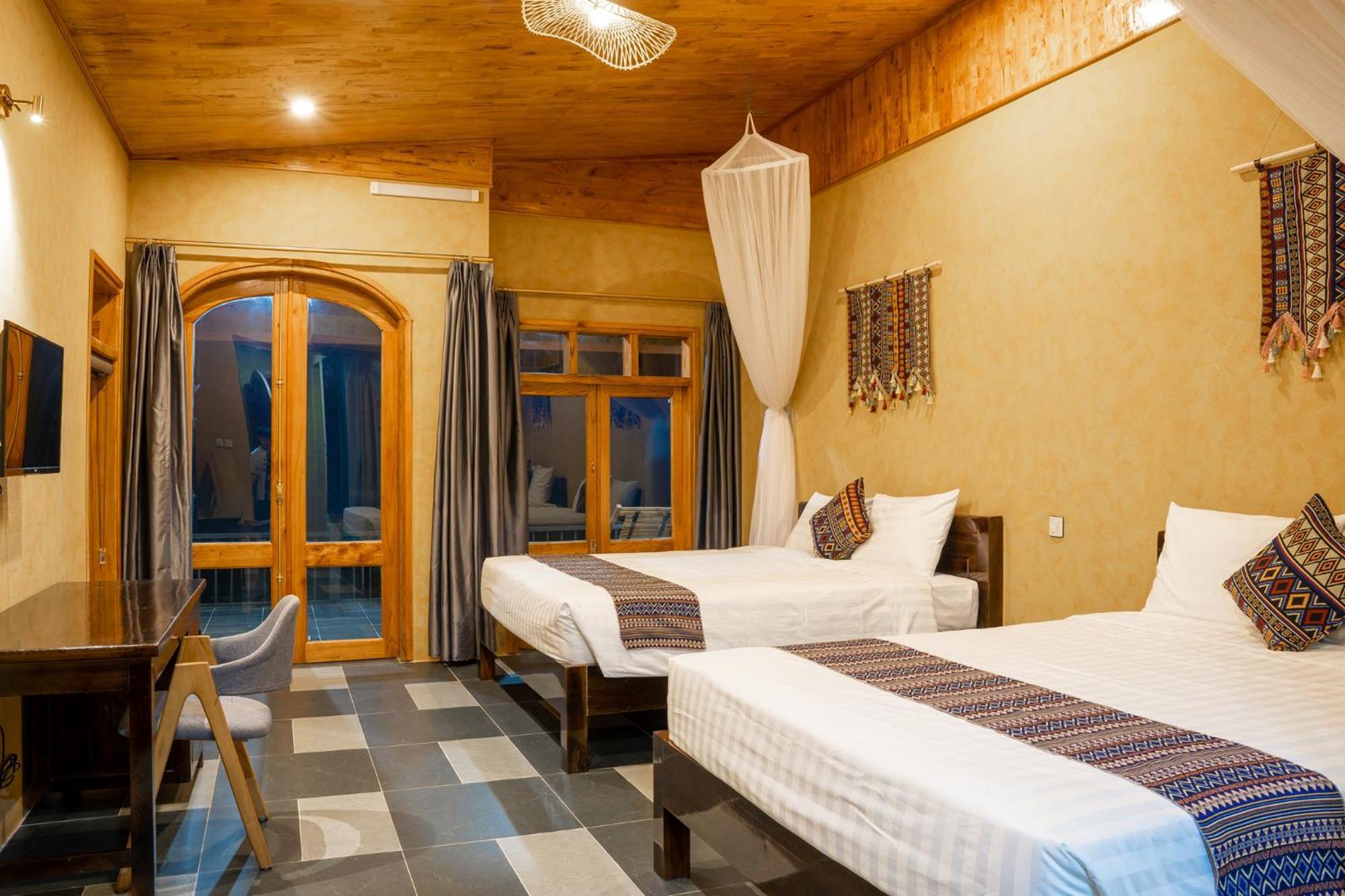 Sky Bay Lodge ハザン エクステリア 写真