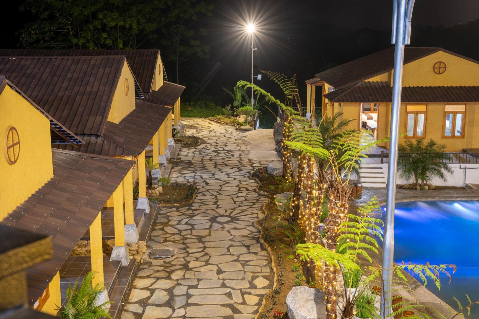 Sky Bay Lodge ハザン エクステリア 写真